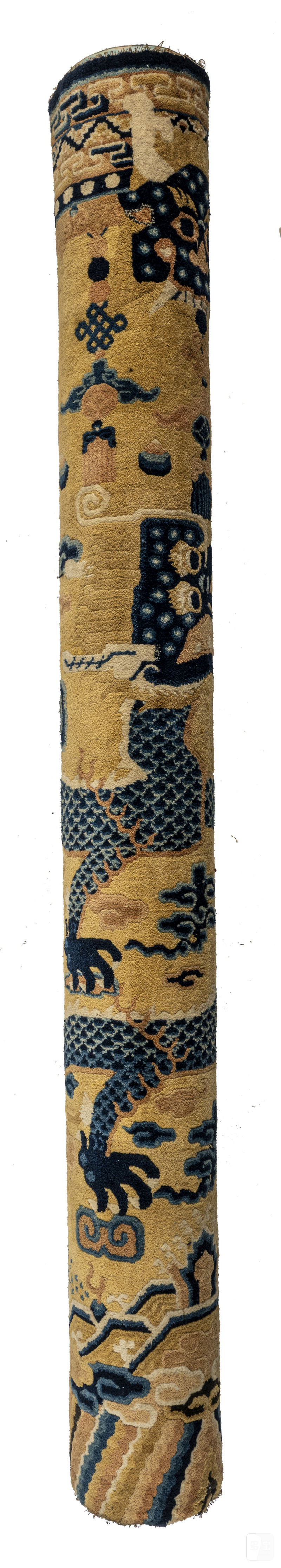 A pair of yellow-ground column carpets with dragon decoration mounted as columns - 图13